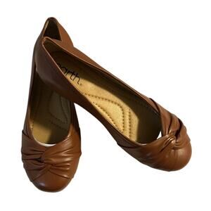 NIB earth Jacci Leather Comfort Ballet Round Toe Slip on Flat Dark Tan -Size 6.5